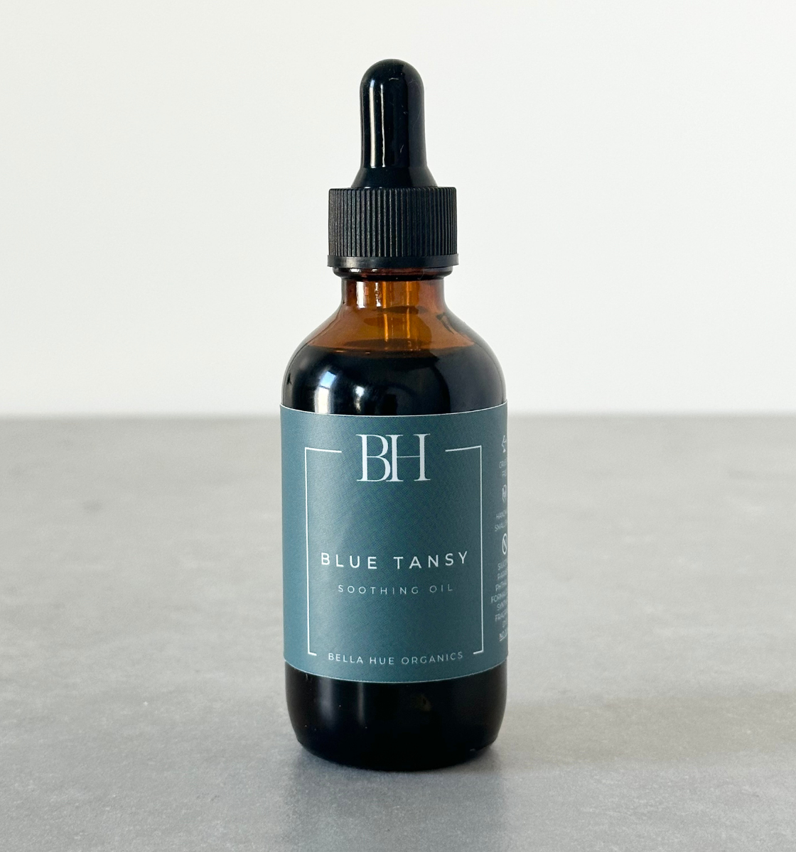 Blue Tansy Soothing Oil (Fights Acne + Reduces Redness)